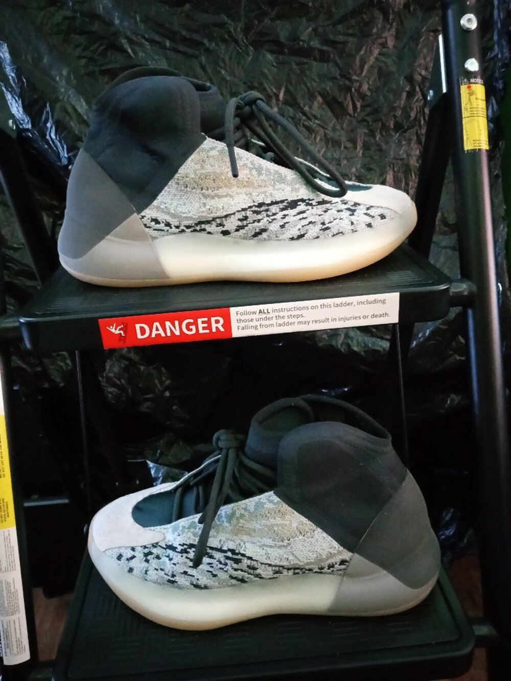 Adidas Yeezy Quantum 'Sea Teal' Mens 6.5 w/Box